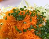 A picture of step 1 of Vegetable Pancake 蔬菜煎饼.