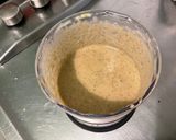 Une image de l'étape 9 de Sauce salade épicée à l'oignon rouge et persil.