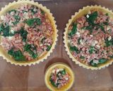 Foto langkah ke 4 dari resep Quiche Smoked Beef & Spinach.