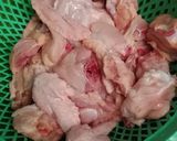 Foto langkah ke 2 dari resep Lempah kuning ayam pucuk kedondong.