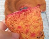 Foto langkah ke 5 dari resep Bolu Buah Naga.