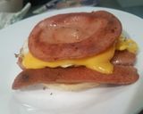 A picture of step 7 of Breakfast Burger.