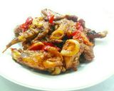 Foto langkah ke 4 dari resep Sayap Goreng Mentega.