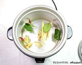 รูปขั้นตอนการทำที่ 2 ของ ต้มยำกุ้งราเมน (หม้อหุงข้าว)