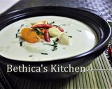 A picture of step 4 of Thai Coconut Milk Soup.