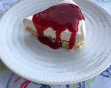 Une image de l'étape 3 de Cheesecake glacé vanille framboises.