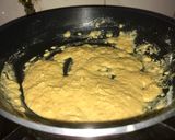 A picture of step 2 of Wheat Halwa.