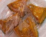 A picture of step 1 of Spicy Minced Meat Kabocha Casserole for the Holidays.
