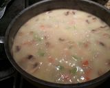 A picture of step 3 of Croissant topper chicken pot pie.