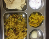 மதிய உணவு ராஜ்மா புலாவ் முட்டைக்கோஸ் பொரியல் தயிர் பச்சடி ரெசிபி ஸ்டேப் 3 புகைப்படம்
