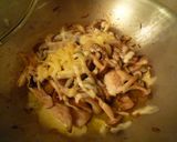 A picture of step 7 of Steamed Mushrooms and Chicken Tenderloins with Cheese.