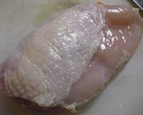 A picture of step 1 of Chicken Breast and Leek Stir-Fry with Gochujang and Mayonnaise.