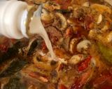 Foto langkah ke 7 dari resep Tom Yum Goong - Sup Udang Asam Pedas Khas Thailand.