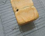 Foto langkah ke 7 dari resep Roti Tawar Kismis (Eggless).