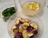 Foto langkah ke 3 dari resep Tumis jamur Krikit.
