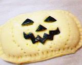 A picture of step 13 of Halloween Kabocha Pie.