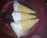 A picture of step 3 of Bread cone.