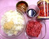 A picture of step 1 of Chili Con Carne Style Onion Meat Sauce.