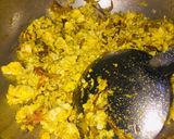 A picture of step 4 of Egg bhurji.
