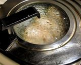 A picture of step 13 of Juicy Chicken Wing Gyoza.