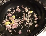 Une image de l'étape 2 de Tomates farcies au porc et trompettes de la mort.