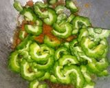 Foto langkah ke 2 dari resep Tumis pare tempe.