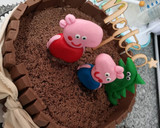 Foto del paso 9 de la receta: Tarta kit kat de chocolate y trufa - Tarta 1º cumpleaños de Mateo 👶🏻🎂