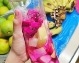 A picture of step 3 of Rainbow Juice.