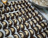 Foto langkah ke 6 dari resep Kukis Mede Cokelat.