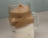 Foto langkah ke 2 dari resep Dalgona coffee.