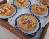 Foto del paso 4 de la receta: Tartaletas con queso y tomate