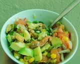 Foto del paso 2 de la receta: Ceviche de salmón y choritos😋