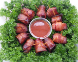 A picture of step 4 of Bacon wrapped bacon.