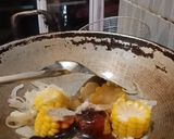 Foto langkah ke 5 dari resep Cumi Jagung Asam Manis.