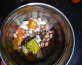 A picture of step 2 of Puri bhaji.