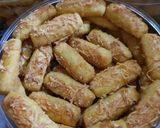 Foto langkah ke 5 dari resep Kastengel Keju Banget.