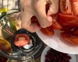 Foto del paso 1 de la receta: Gazpacho de cerezas 🍒 🍅