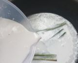 Foto langkah ke 4 dari resep Bubur sumsum super lembut.