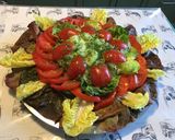 Une image de l'étape 10 de Salade de laitue rouge aux tomates,concombre et persil.