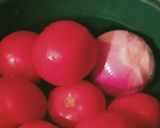 صورة لخطوة 2 من وصفة بيتزا منزلية سهلة وسريعة 😋