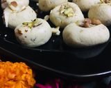 ઇન્સ્ટન્ટ માવા પેંડા (Instant Mawa Penda Recipe In Gujarati) રેસીપી સ્ટેપ6ફોટો