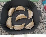 Foto del paso 7 de la receta: Gyozas de pollo congelada con salsa agridulce en sartén o Freidora de Aire