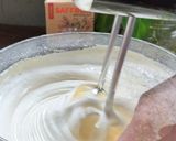 Foto langkah ke 3 dari resep Roll Cake Strawberry Saffron (1240).