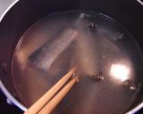 A picture of step 2 of Kombu Maki Rolls.
