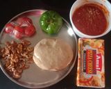 થીન પીઝા (Thin pizza recipe in Gujarati) રેસીપી સ્ટેપ1ફોટો