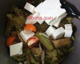 Foto langkah ke 4 dari resep Tumis Pare Terong Teri Putih Telor.