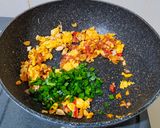 Foto langkah ke 3 dari resep Nasi Goreng Tanpa Sosis (Bumbu Iris).