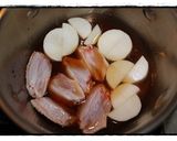 A picture of step 2 of 10 Minute Meal in a Pressure Cooker: Simmered Chicken Wing & Daikon Radish.