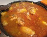 Foto del paso 7 de la receta: Pollo con tomate