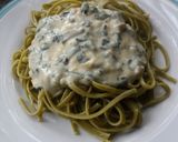 Foto del paso 4 de la receta: Fideos de espinaca con salsa blanca y espinacas